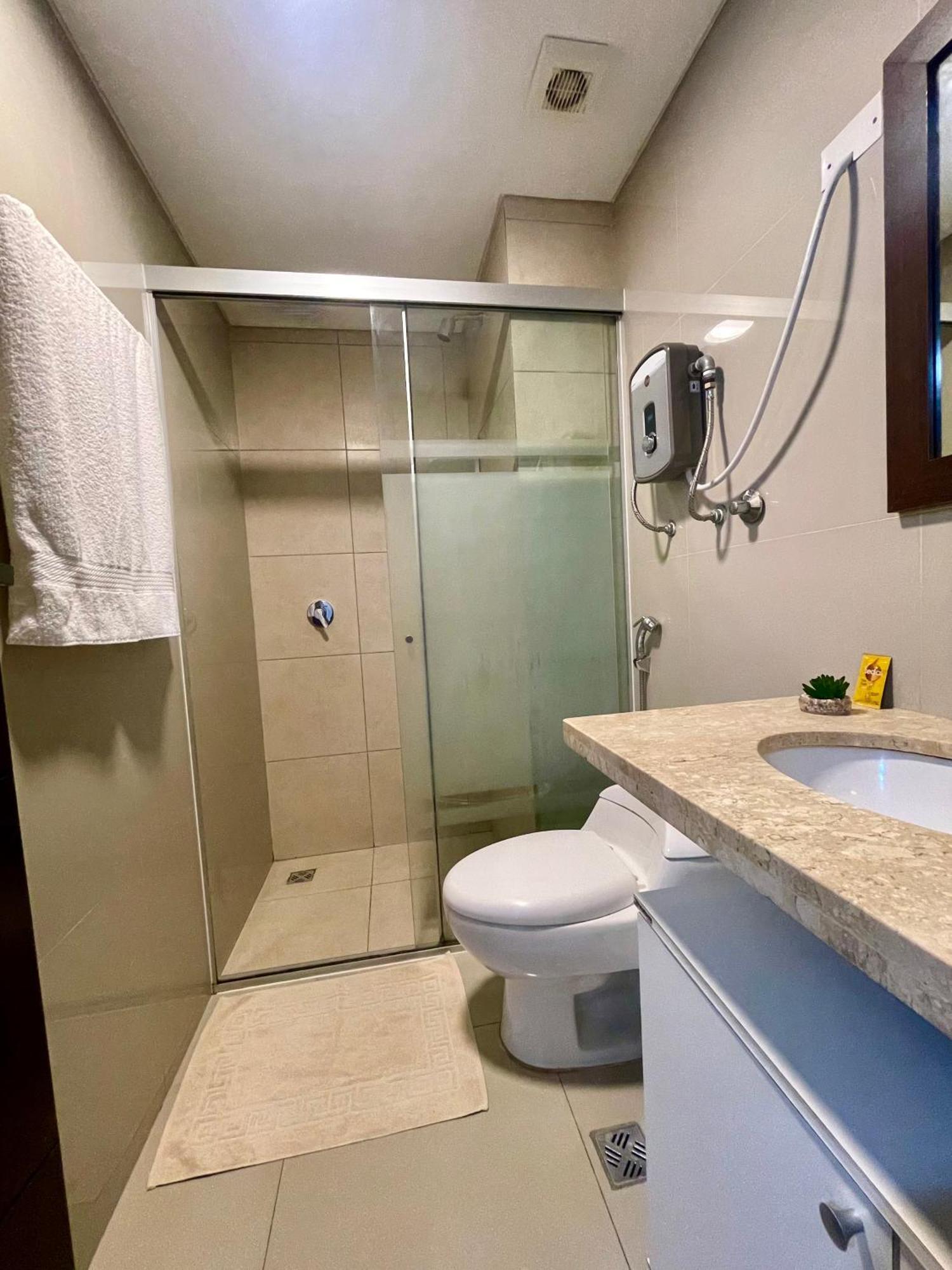 Calido En Zona Exclusiva Apartamento